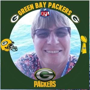 Meet your Posher, Leslie